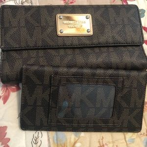 MK wallet